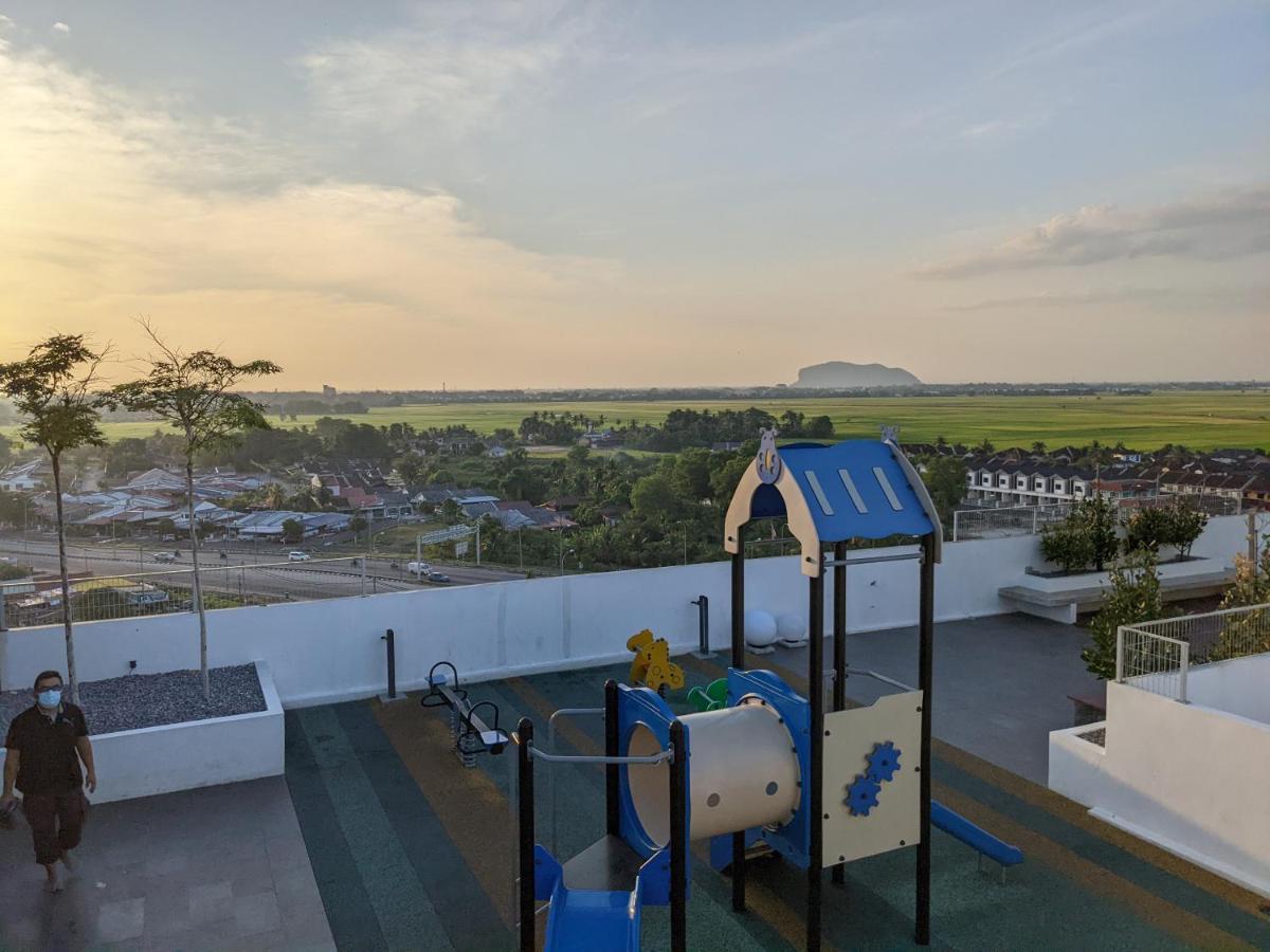 Alor Setar Imperio By Im Staycation 3Bedroom & Rooftop Pool Екстер'єр фото