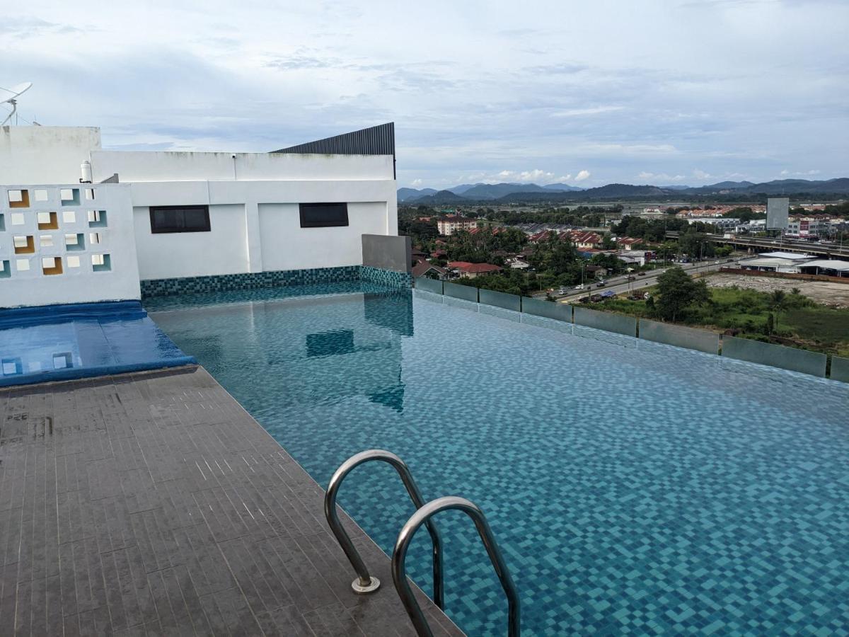 Alor Setar Imperio By Im Staycation 3Bedroom & Rooftop Pool Екстер'єр фото