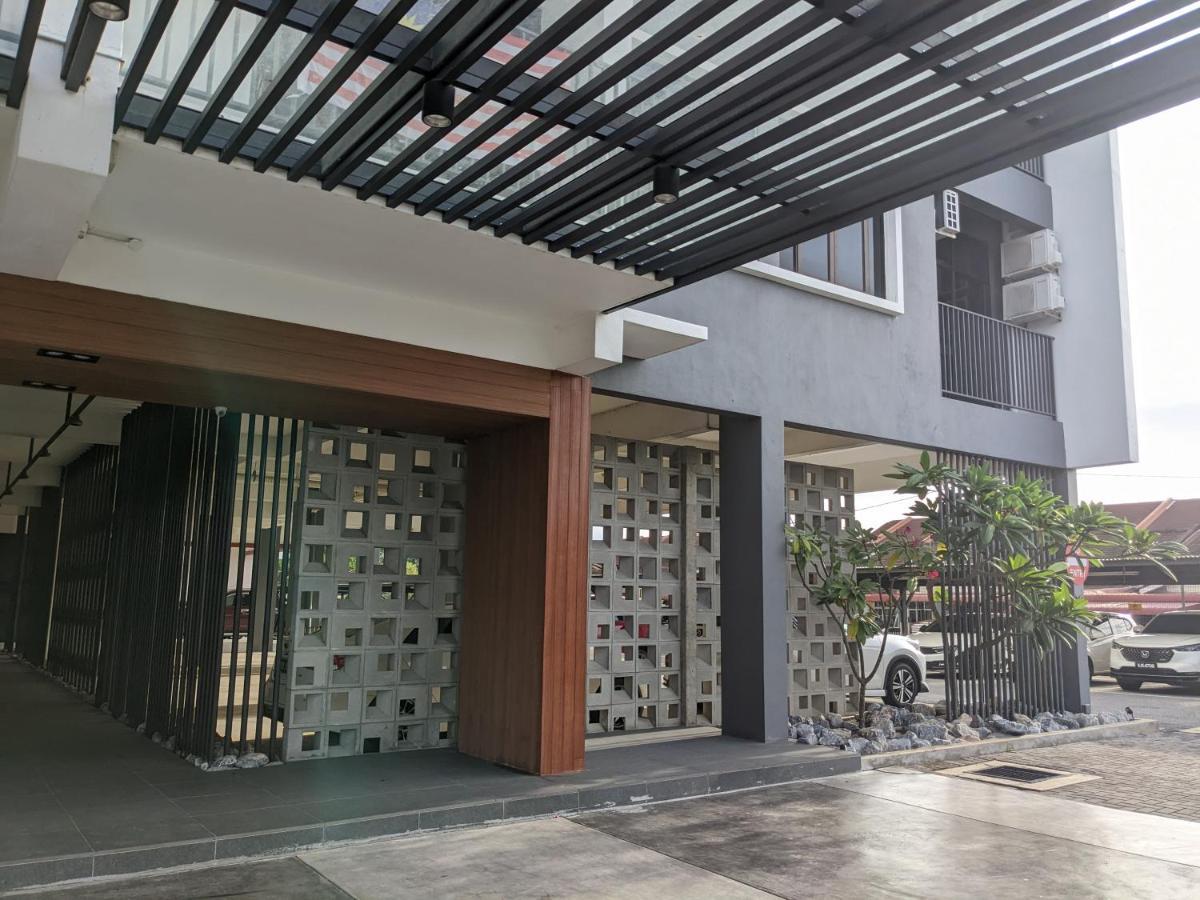 Alor Setar Imperio By Im Staycation 3Bedroom & Rooftop Pool Екстер'єр фото
