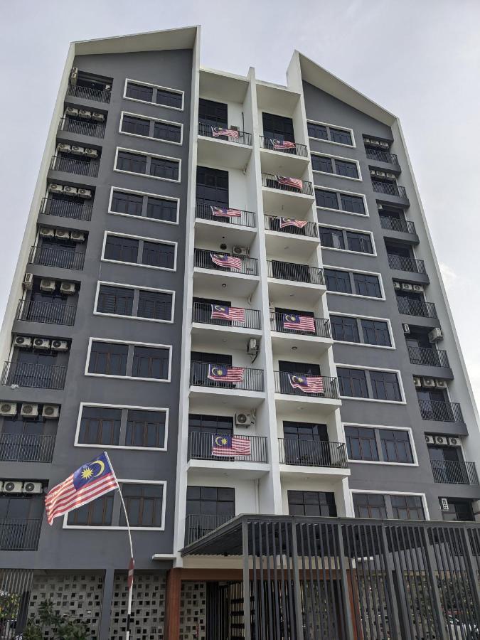 Alor Setar Imperio By Im Staycation 3Bedroom & Rooftop Pool Екстер'єр фото